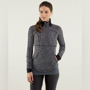 Lululemon Sz 2 Base Runner 1/2 Zip Top in Coco Pique Black White